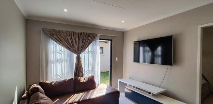 3 Bedroom Property for Sale in Albertsdal Gauteng