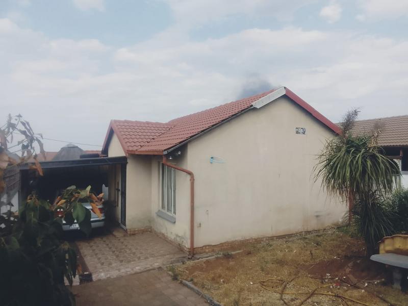 3 Bedroom Property for Sale in Roodekop Gauteng