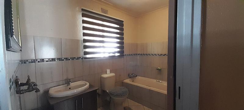3 Bedroom Property for Sale in Roodekop Gauteng
