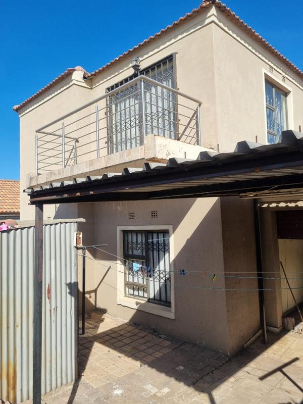 3 Bedroom Property for Sale in Roodekop Gauteng