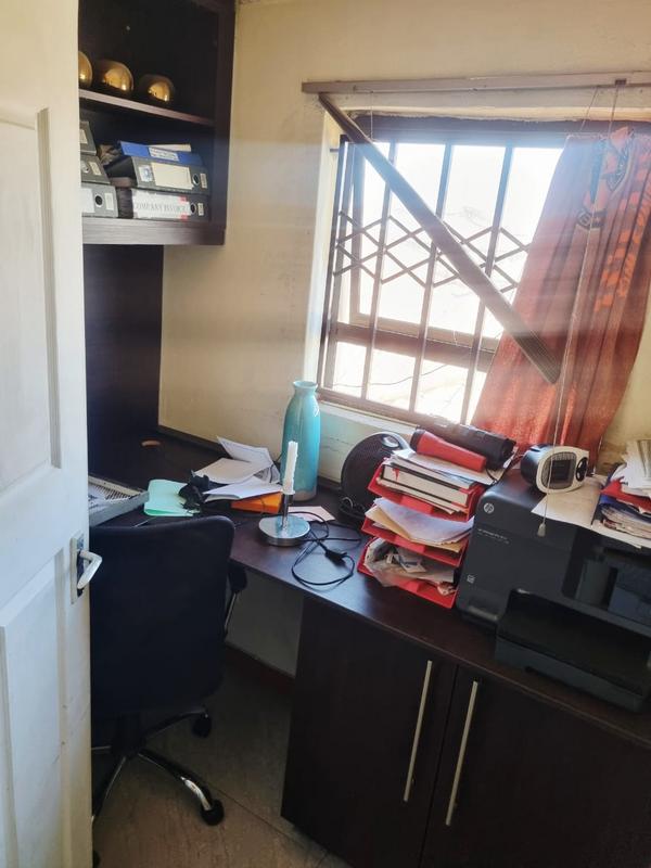 3 Bedroom Property for Sale in Roodekop Gauteng