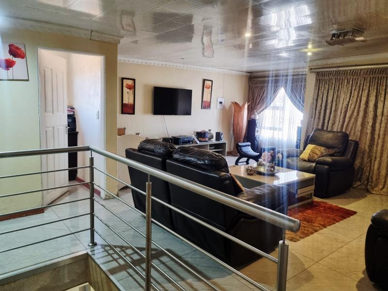 3 Bedroom Property for Sale in Roodekop Gauteng