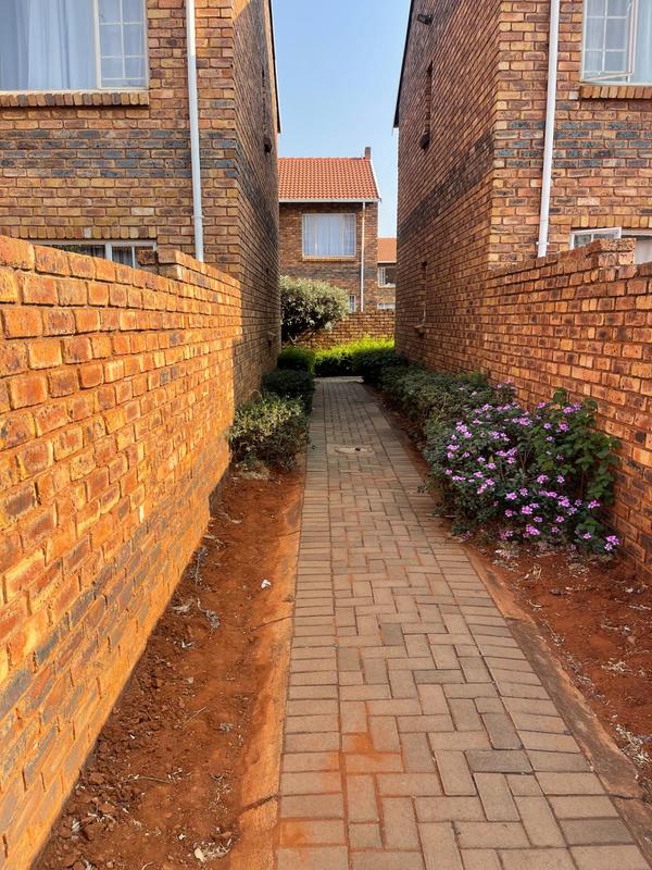 2 Bedroom Property for Sale in Clarina Gauteng