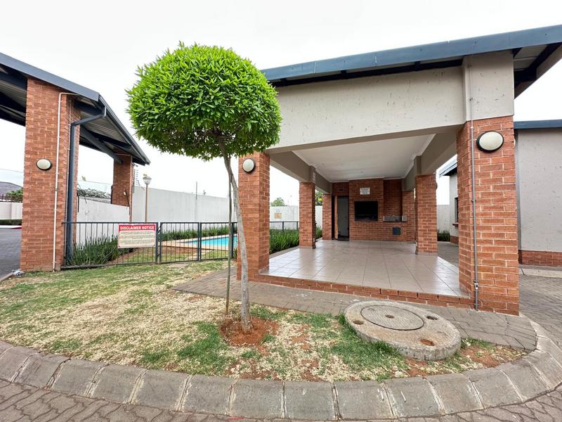 To Let 2 Bedroom Property for Rent in Ravenswood Gauteng