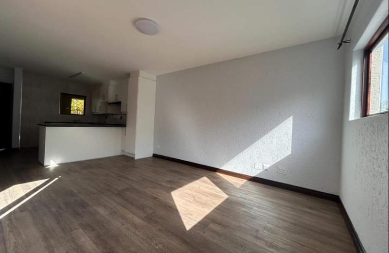 1 Bedroom Property for Sale in New Market Gauteng