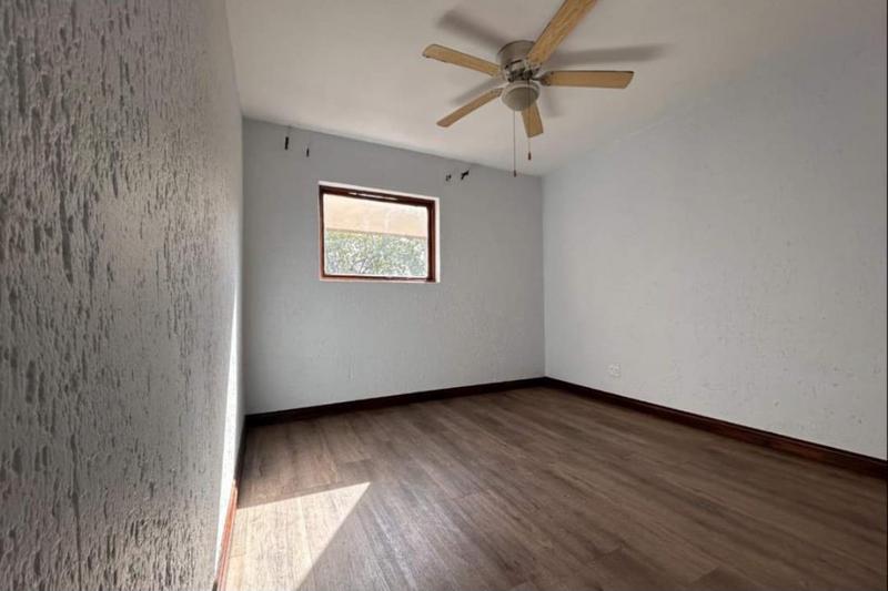 1 Bedroom Property for Sale in New Market Gauteng