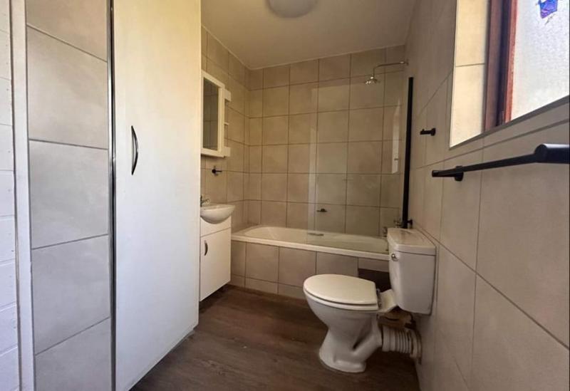 1 Bedroom Property for Sale in New Market Gauteng
