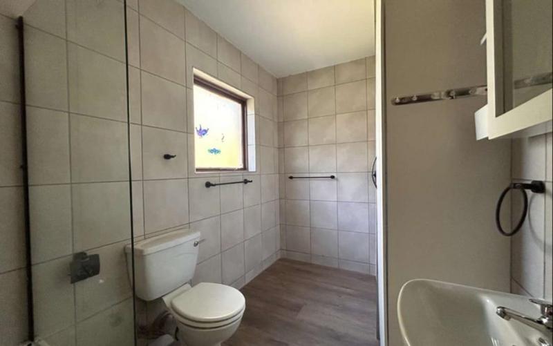 1 Bedroom Property for Sale in New Market Gauteng