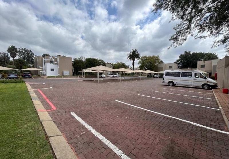 1 Bedroom Property for Sale in New Market Gauteng