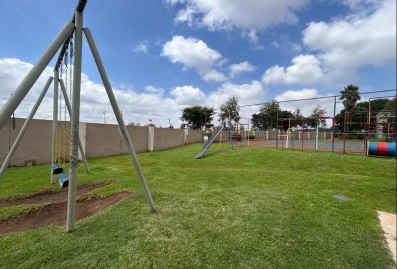 1 Bedroom Property for Sale in New Market Gauteng