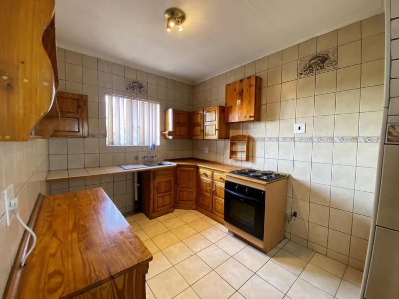 To Let 1 Bedroom Property for Rent in Fairland Gauteng