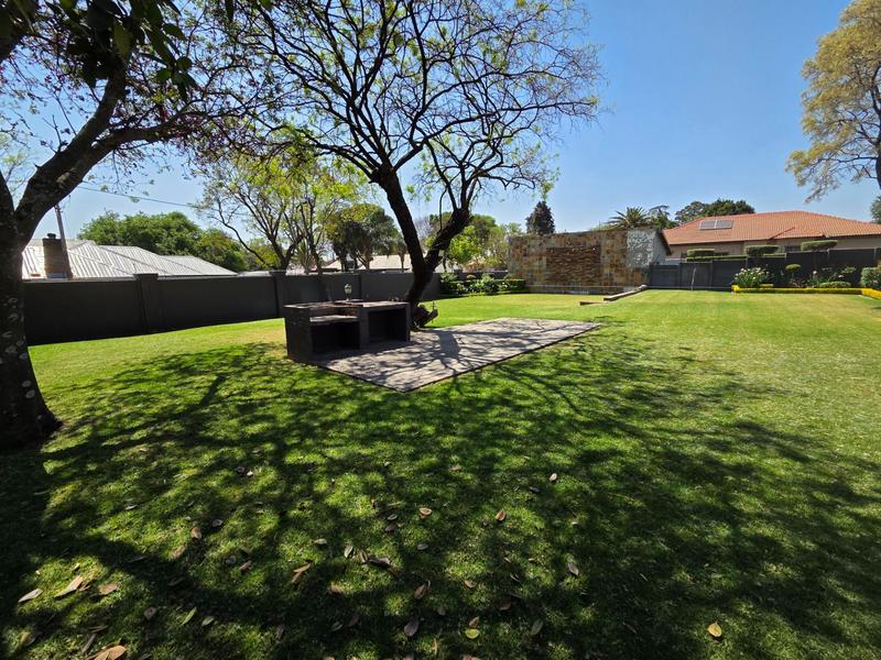To Let 5 Bedroom Property for Rent in Menlo Park Gauteng