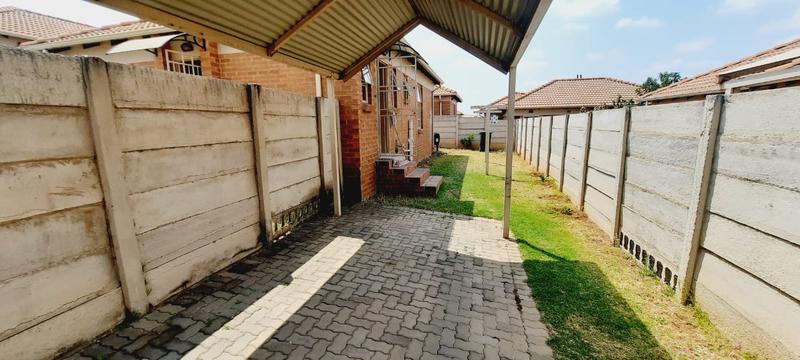 3 Bedroom Property for Sale in Olievenhoutbosch Gauteng