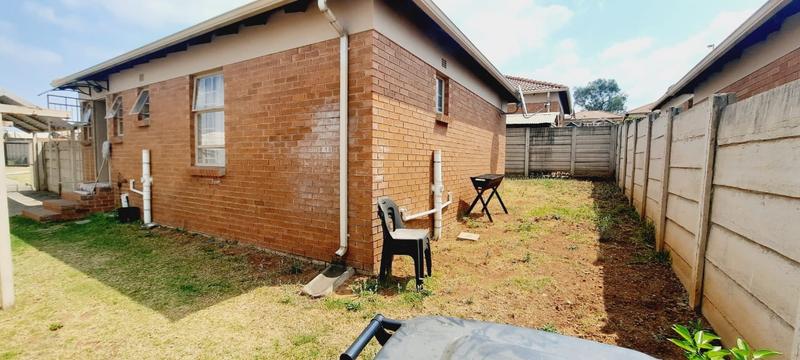 3 Bedroom Property for Sale in Olievenhoutbosch Gauteng