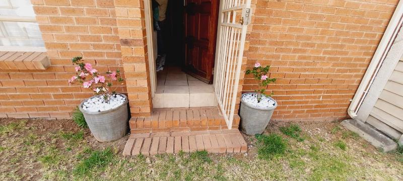 3 Bedroom Property for Sale in Olievenhoutbosch Gauteng