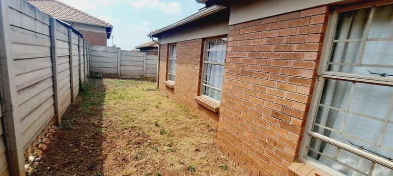 3 Bedroom Property for Sale in Olievenhoutbosch Gauteng