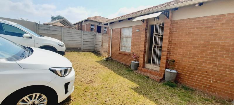 3 Bedroom Property for Sale in Olievenhoutbosch Gauteng