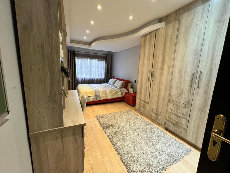 4 Bedroom Property for Sale in Erasmia Gauteng