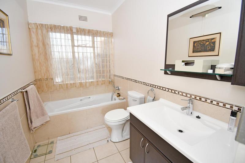 2 Bedroom Property for Sale in Morningside Gauteng