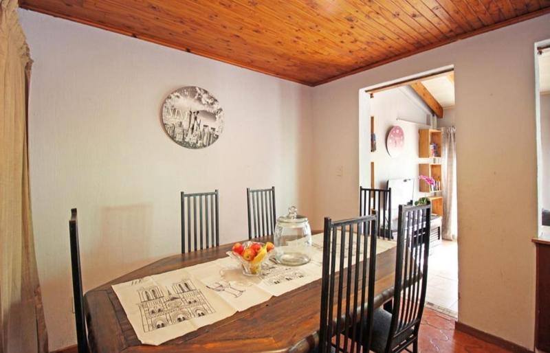 3 Bedroom Property for Sale in Roodekrans Gauteng