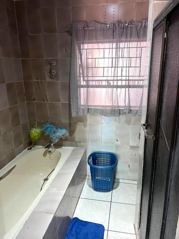 3 Bedroom Property for Sale in Roodekrans Gauteng