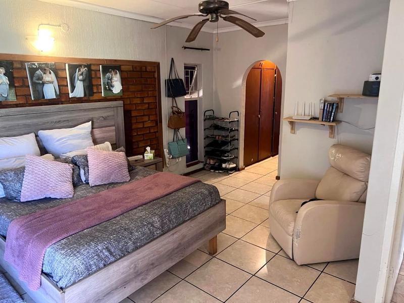 3 Bedroom Property for Sale in Roodekrans Gauteng