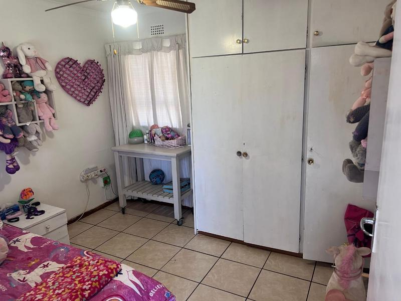 3 Bedroom Property for Sale in Roodekrans Gauteng