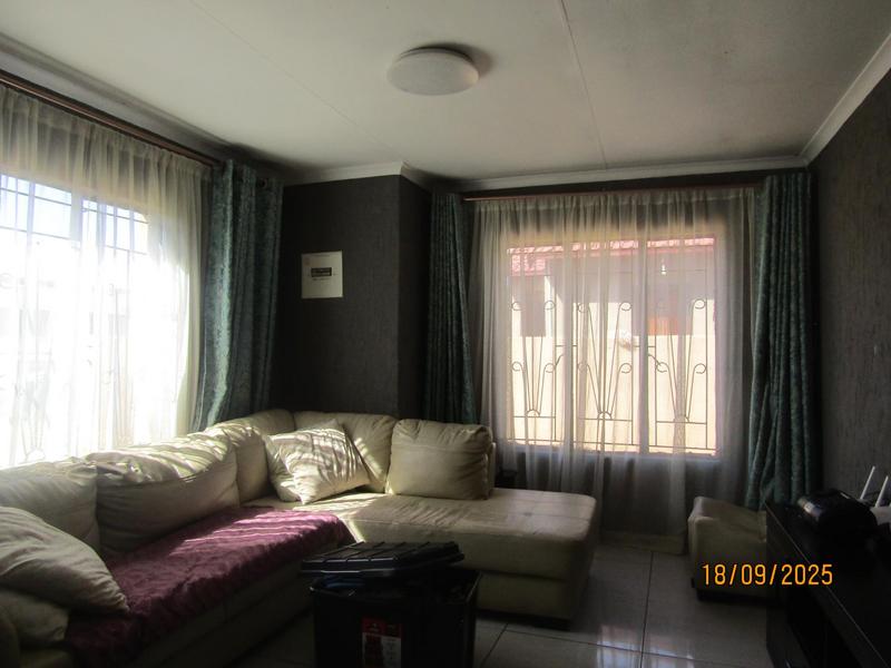 To Let 3 Bedroom Property for Rent in Dawn Park Gauteng