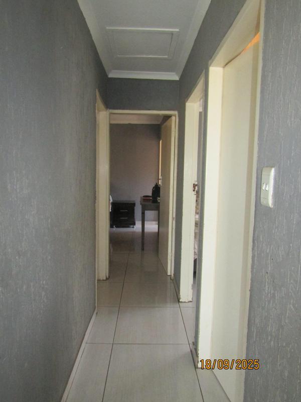 To Let 3 Bedroom Property for Rent in Dawn Park Gauteng