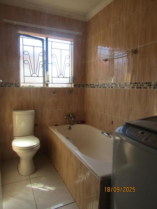 To Let 3 Bedroom Property for Rent in Dawn Park Gauteng