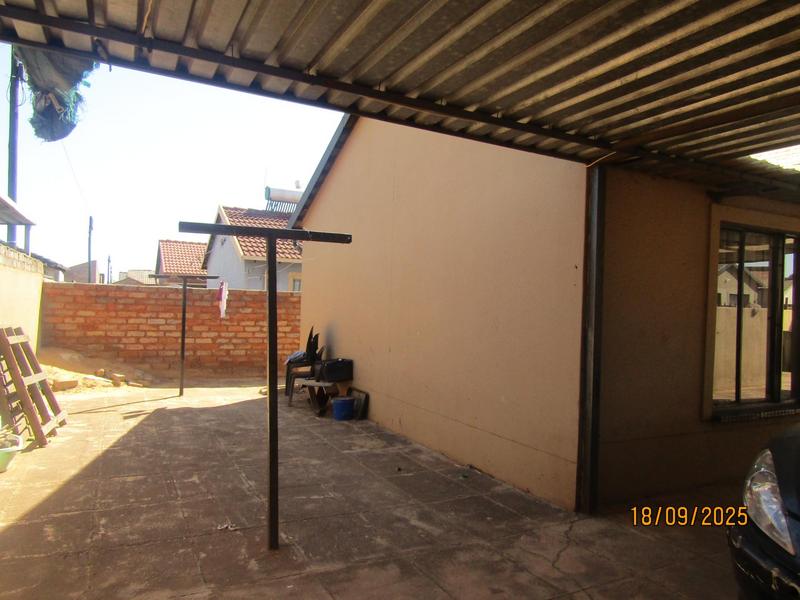 To Let 3 Bedroom Property for Rent in Dawn Park Gauteng