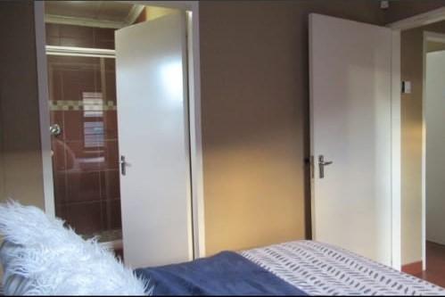 3 Bedroom Property for Sale in Protea Glen Gauteng
