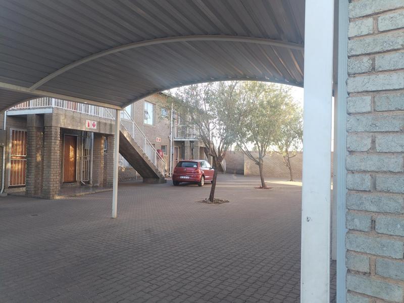 To Let 2 Bedroom Property for Rent in Krugersdorp Gauteng