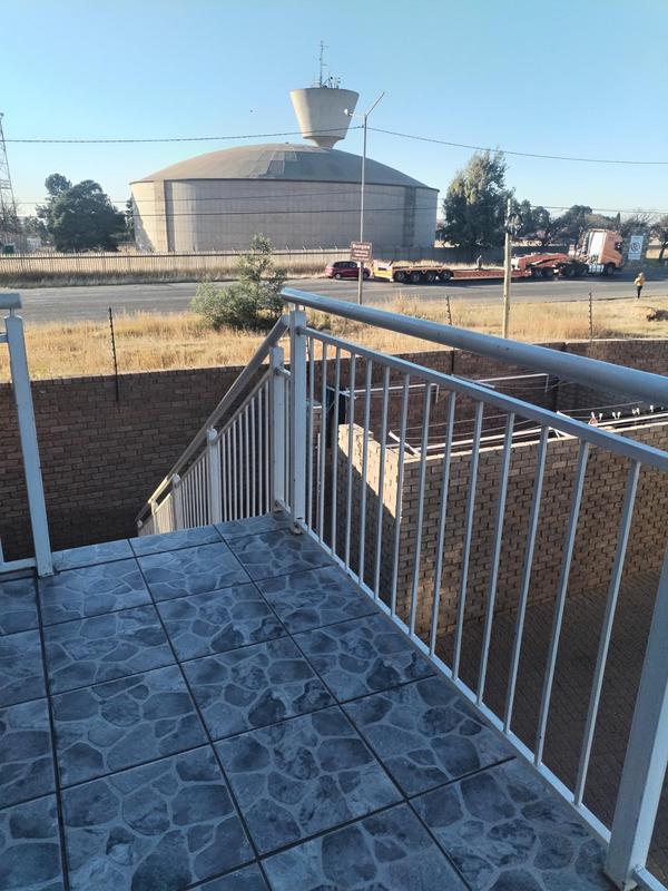 To Let 2 Bedroom Property for Rent in Krugersdorp Gauteng