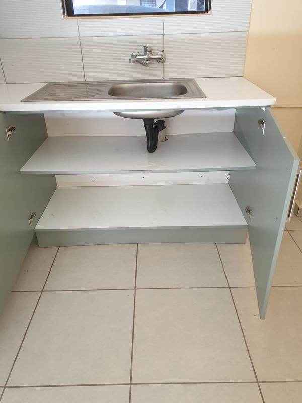 To Let 1 Bedroom Property for Rent in Orlando Gauteng
