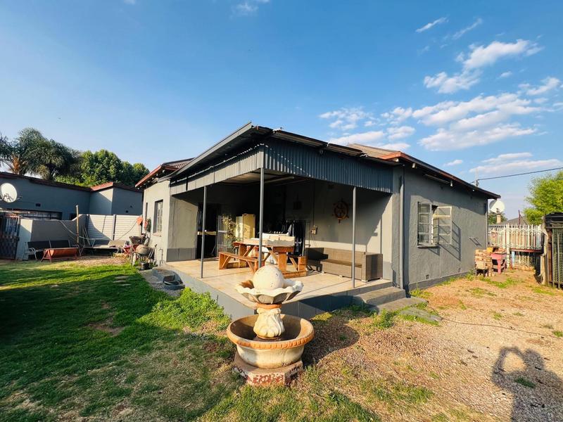 6 Bedroom Property for Sale in Brakpan Gauteng