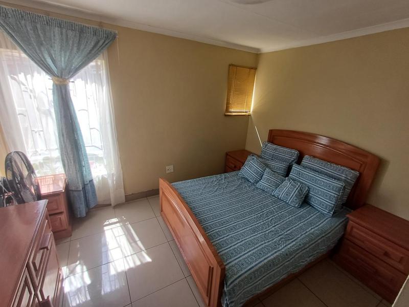 To Let 2 Bedroom Property for Rent in Eldoraigne Gauteng