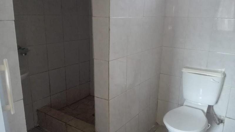 To Let 1 Bedroom Property for Rent in Selection Park Gauteng