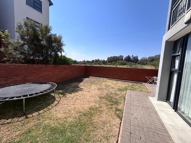 To Let 3 Bedroom Property for Rent in Lombardy Estate Gauteng