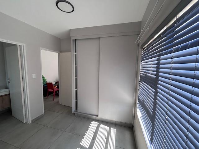 To Let 3 Bedroom Property for Rent in Lombardy Estate Gauteng