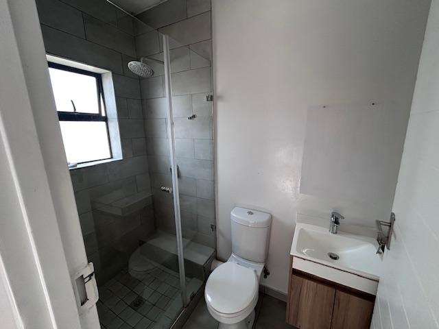 To Let 3 Bedroom Property for Rent in Lombardy Estate Gauteng
