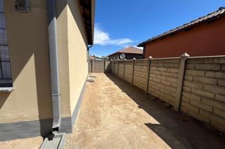 2 Bedroom Property for Sale in Vanderbijlpark CE 4 Gauteng