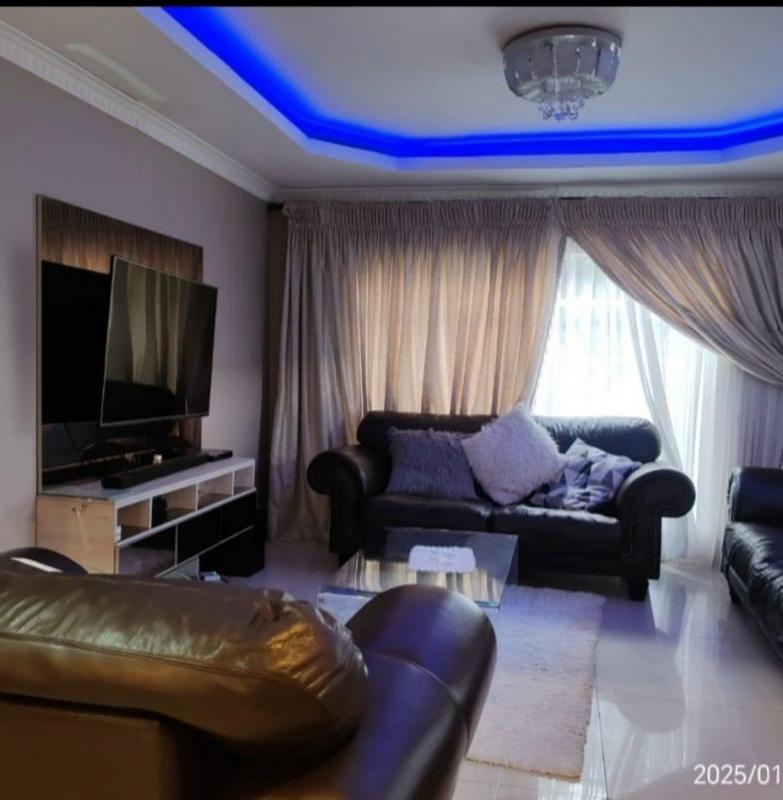 3 Bedroom Property for Sale in Vanderbijlpark SE 6 Gauteng