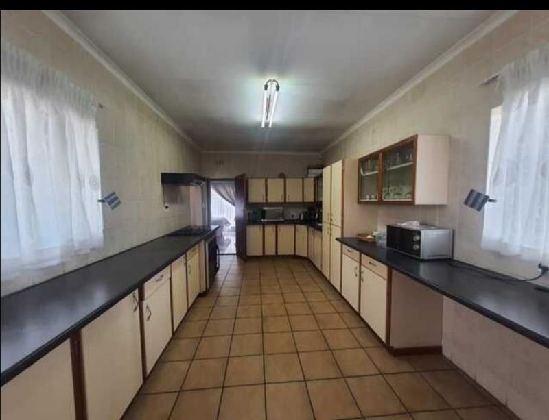 3 Bedroom Property for Sale in Vanderbijlpark SE 6 Gauteng