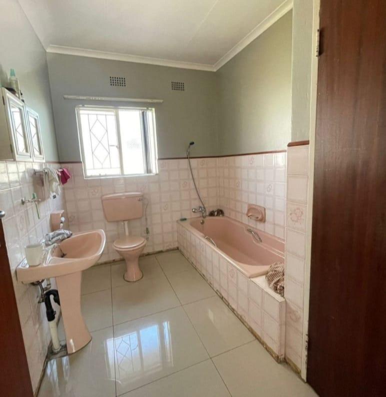 3 Bedroom Property for Sale in Vanderbijlpark SE 6 Gauteng