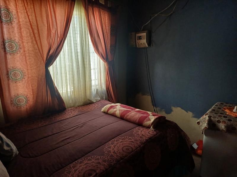 2 Bedroom Property for Sale in Etwatwa Gauteng
