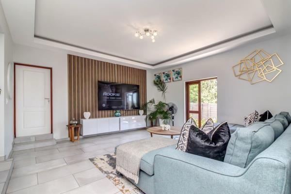 To Let 6 Bedroom Property for Rent in Chartwell Gauteng