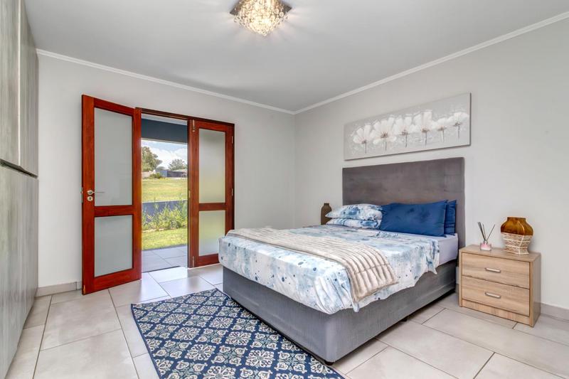 To Let 6 Bedroom Property for Rent in Chartwell Gauteng