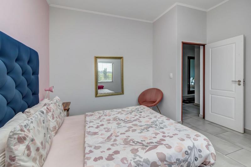 To Let 6 Bedroom Property for Rent in Chartwell Gauteng