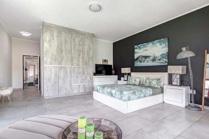 To Let 6 Bedroom Property for Rent in Chartwell Gauteng